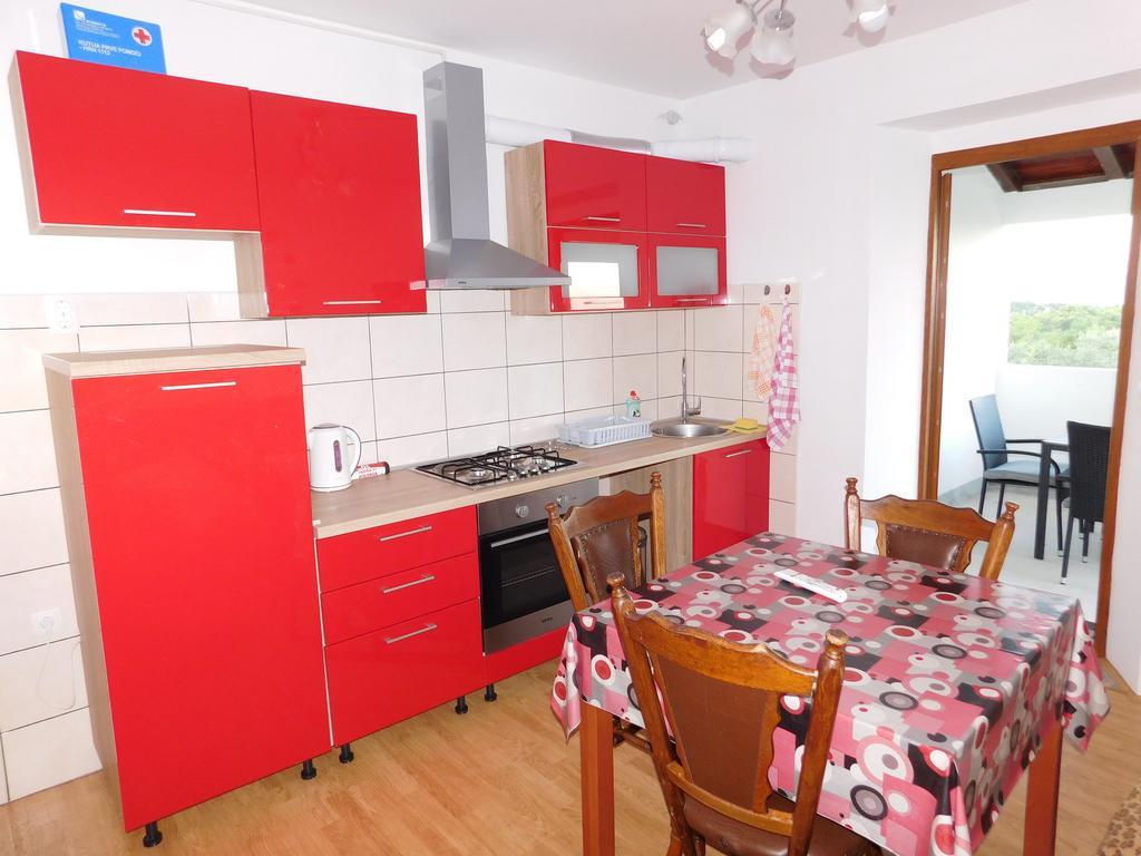 Apartments Leo Janjina Екстер'єр фото