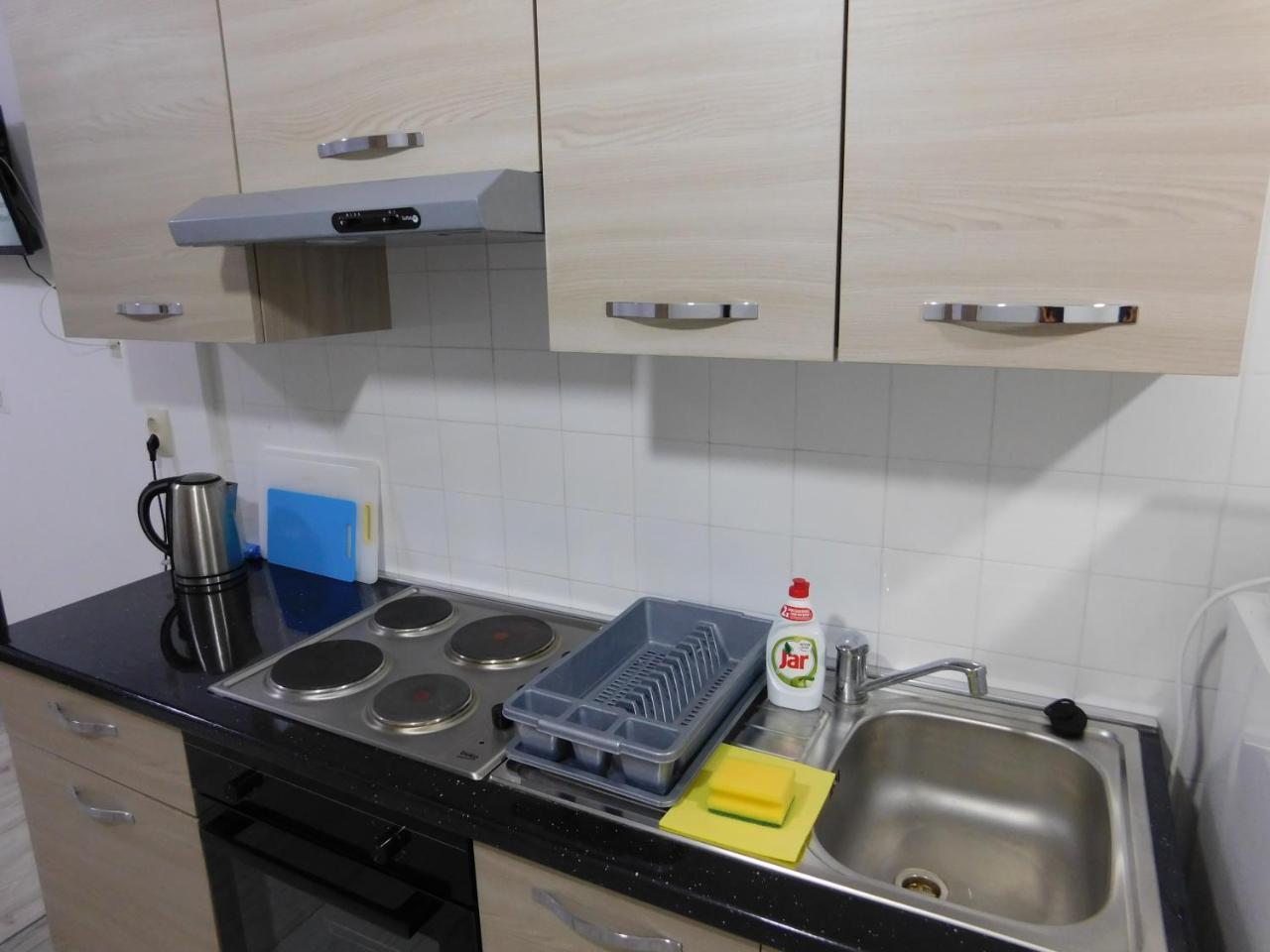 Apartments Leo Janjina Екстер'єр фото